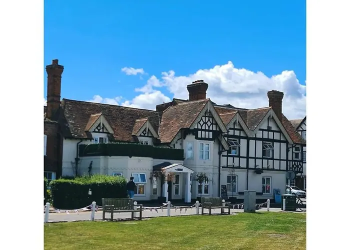 The Manor Hotel