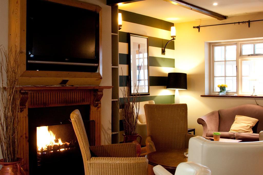 The Manor 3* Hillingdon